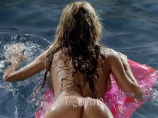 Angelina19