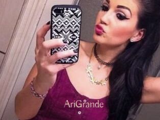 AriGrande