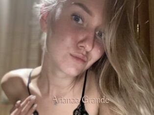 Arianaa_Grande