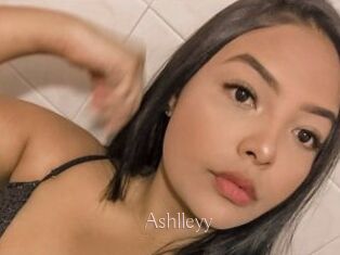 Ashlleyy