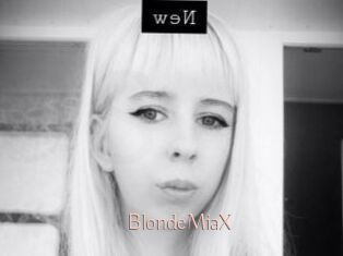 BlondeMiaX