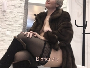 Blondnelly