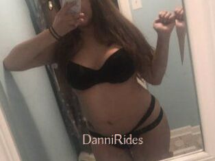 Danni_Rides