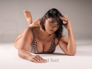 Dessi_feet