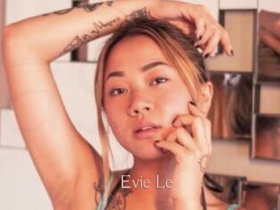 Evie_Le
