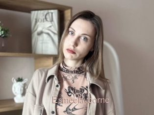 Esmeclayborne