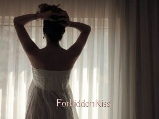 ForbiddenKiss_
