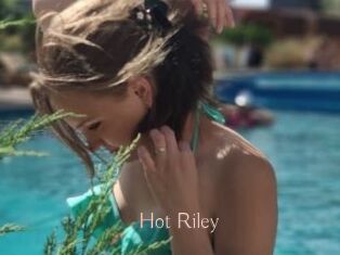 Hot_Riley