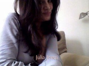 Julia_Jones