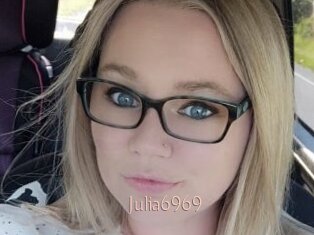 Julia6969