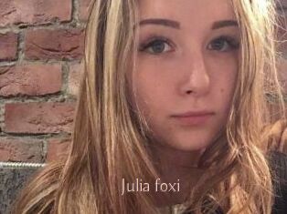 Julia_foxi