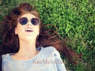 KissMeInDark