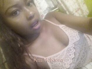 KissMeKiona