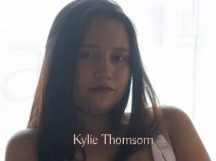 Kylie_Thomsom
