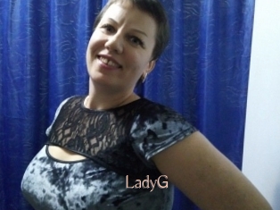LadyG Anal Sexe