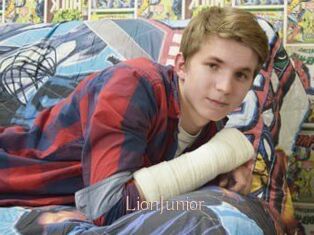 LionJunior Anal Sexe