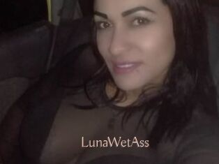 LunaWetAss