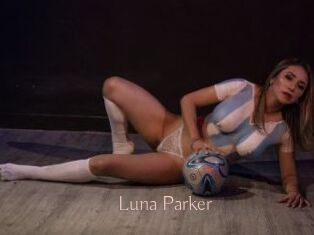 Luna_Parker