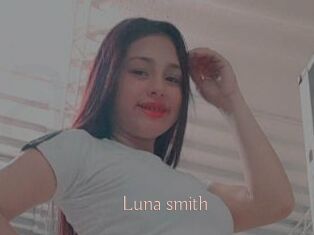 Luna_smith