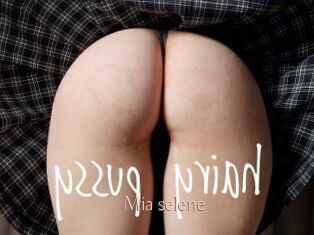 Mia_selene