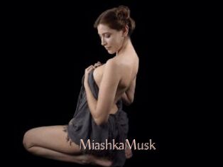 MiashkaMusk Anal Sexe