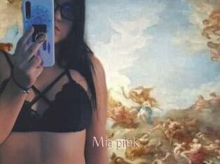 Mia_pink