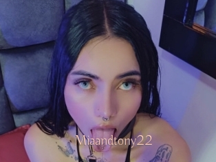 Miaandtony22