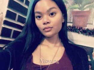 Mia_yung