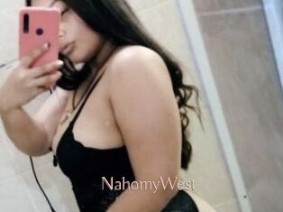 NahomyWest