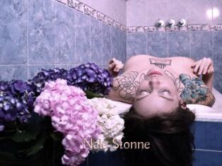 Nale_Stonne