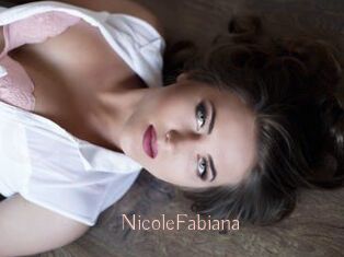 NicoleFabiana