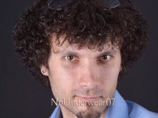 NoUnderwear07