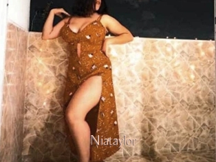 niataylor Anal Sexe