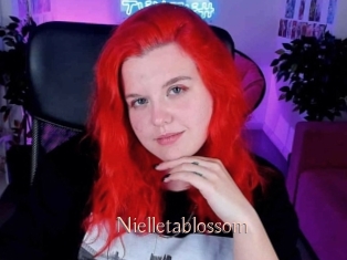 Nielletablossom