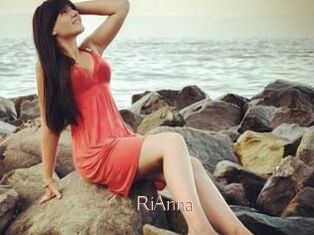 Ri_Anna