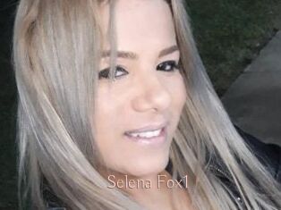 Selena_Fox1