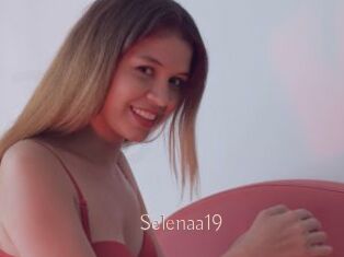 Selenaa19