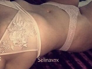 Selinaxox