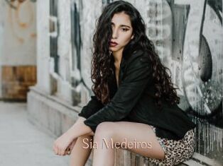 Sia_Medeiros