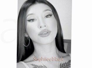 Sophiieeblack