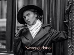 Sweetygirlonee