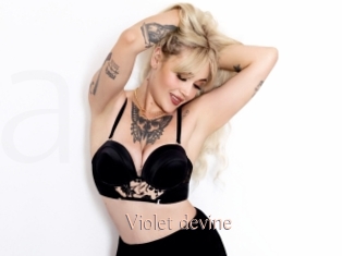 Violet_devine