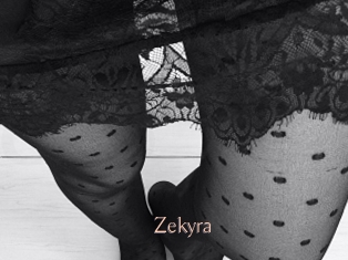 zekyra Anal Sexe